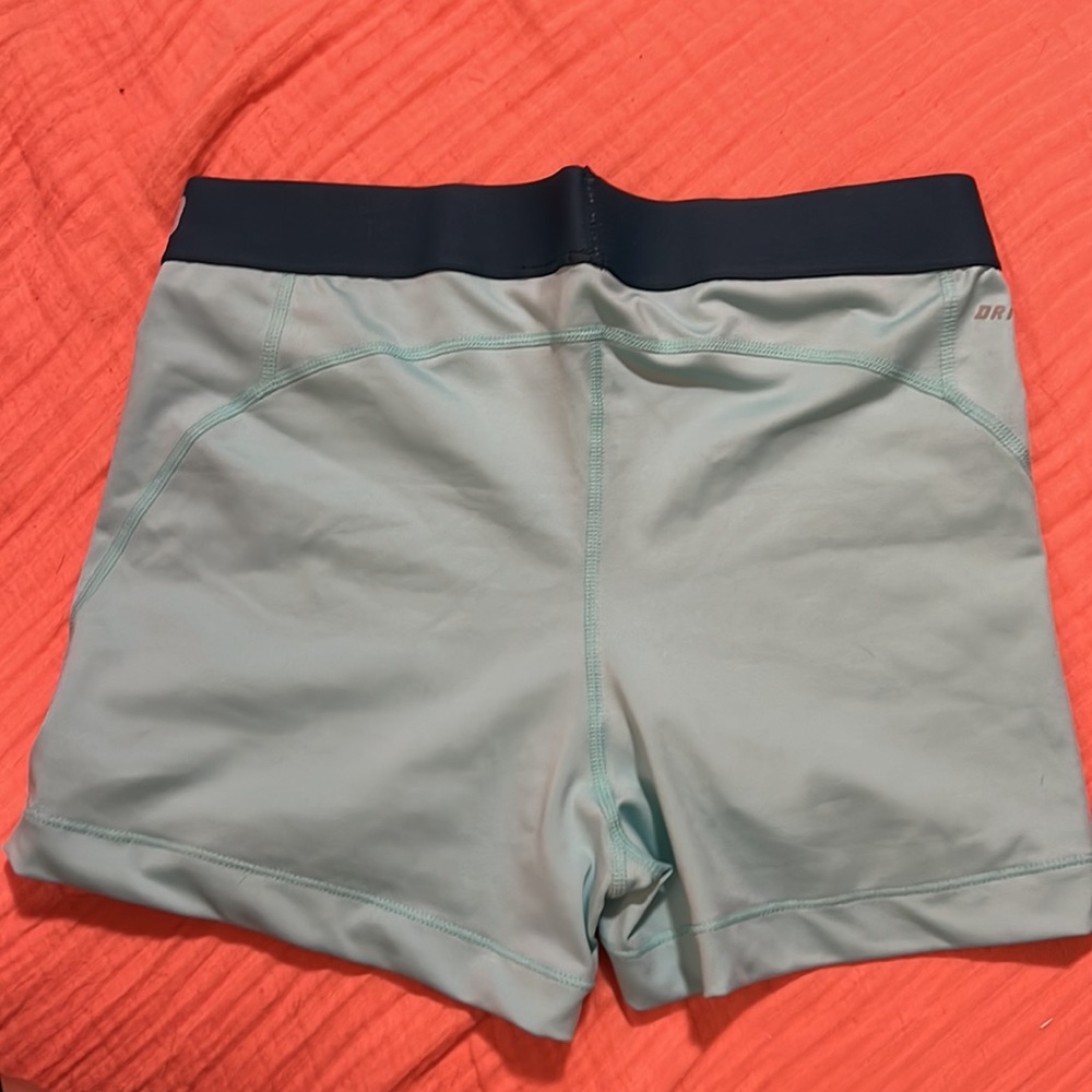 Nike shorts - Picture 2 of 3